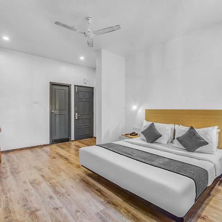 Rohaan Inn - Upar Hotels Ashok Nagar Ченай Екстериор снимка