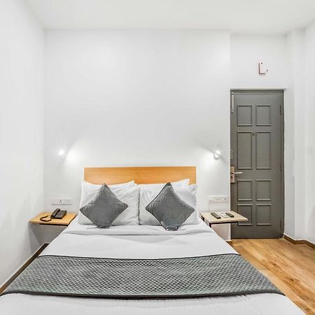 Rohaan Inn - Upar Hotels Ashok Nagar Ченай Екстериор снимка