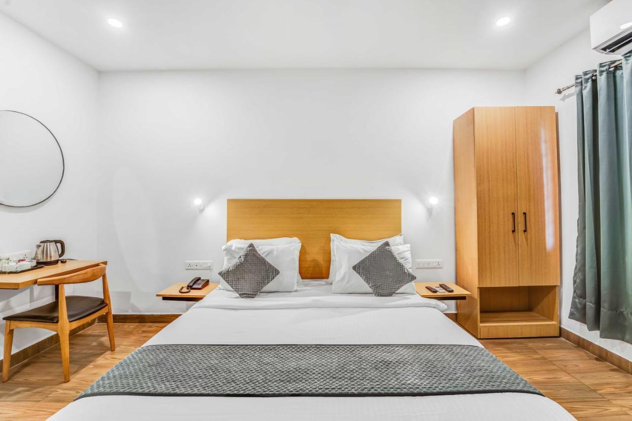 Rohaan Inn - Upar Hotels Ashok Nagar Ченай Екстериор снимка