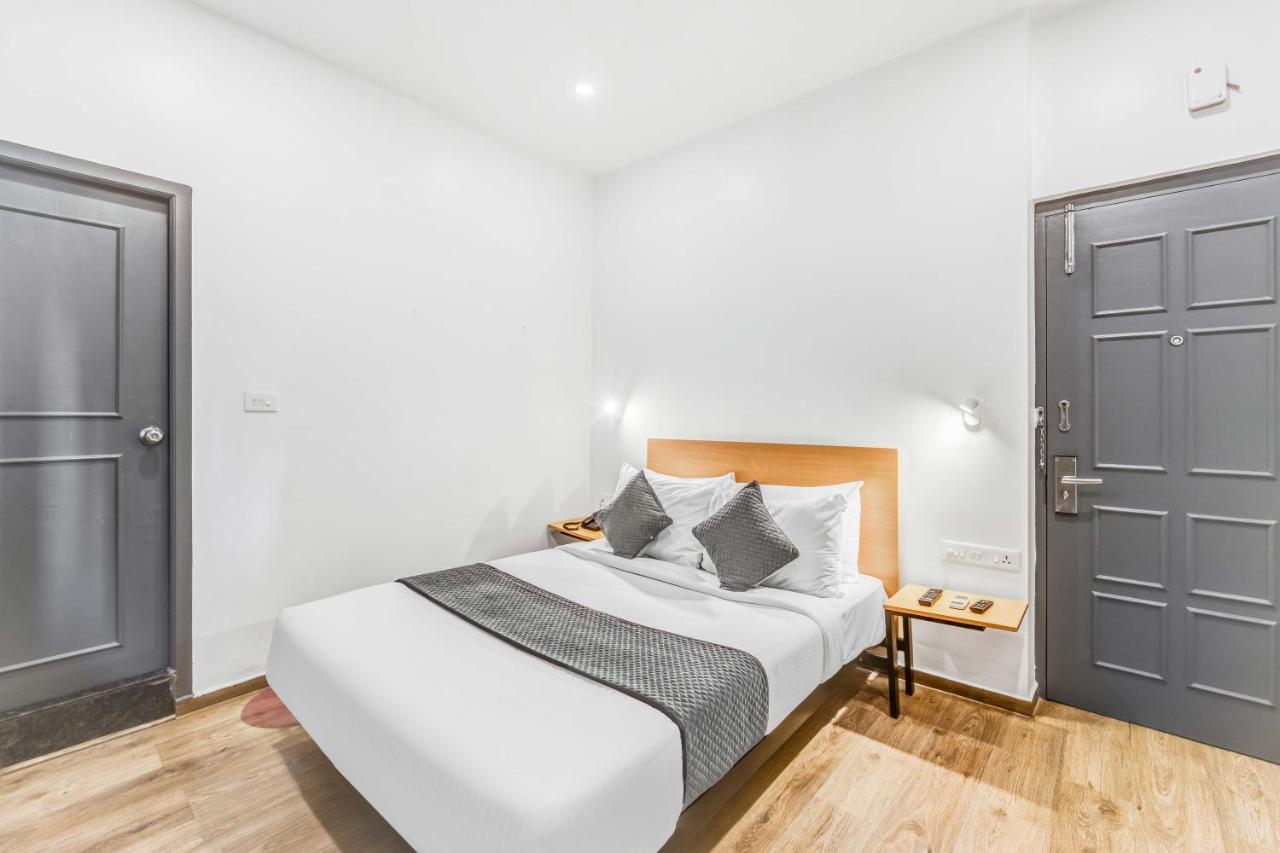 Rohaan Inn - Upar Hotels Ashok Nagar Ченай Екстериор снимка