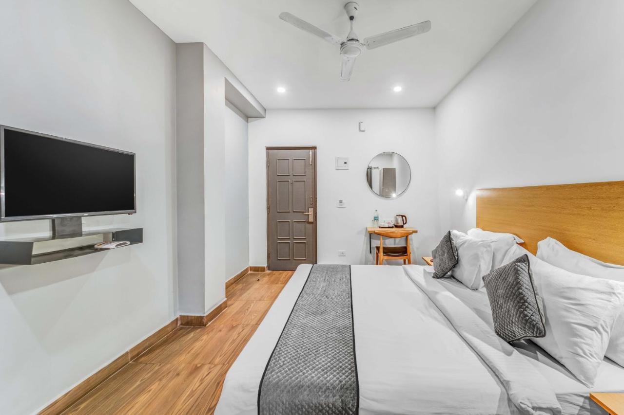 Rohaan Inn - Upar Hotels Ashok Nagar Ченай Екстериор снимка