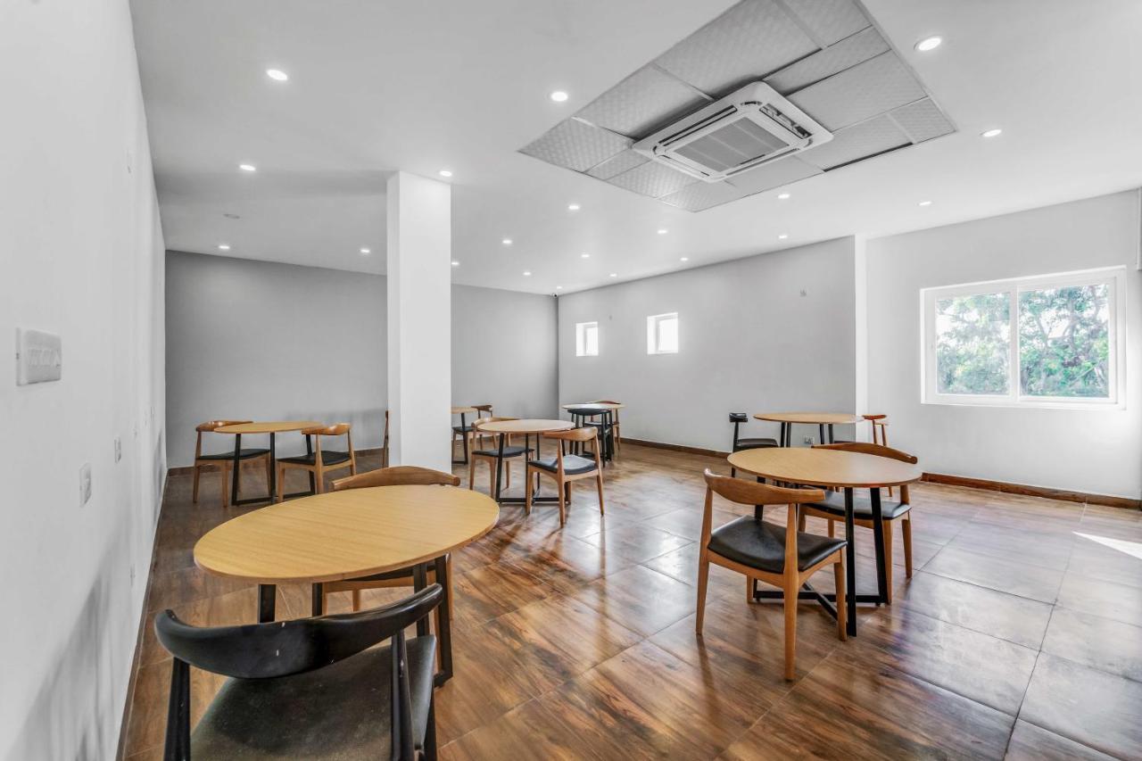 Rohaan Inn - Upar Hotels Ashok Nagar Ченай Екстериор снимка